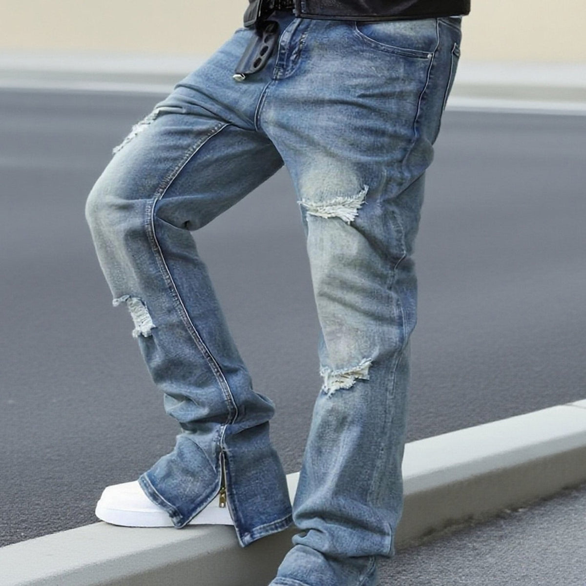 Baxter | Relaxed Straight-Leg Distressed Jeans in Blue