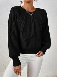 Ophelia | Relaxed Cable-Knit Sweater in Camel