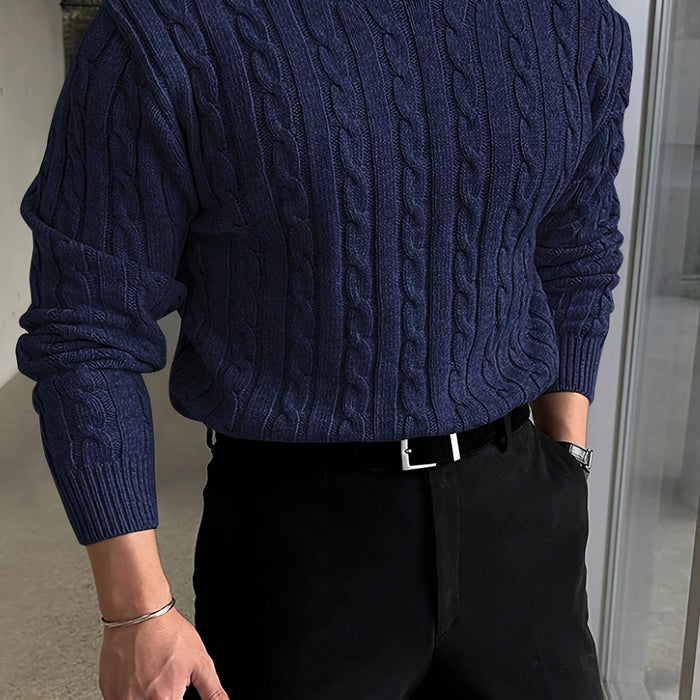 Gareth | Cable-Knit Round Neck Sweater in Navy