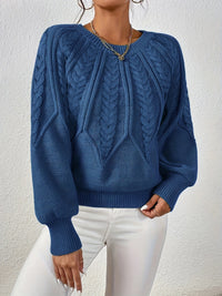 Ophelia | Relaxed Cable-Knit Sweater in Black