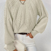Ophelia | Relaxed Cable-Knit Sweater in Beige