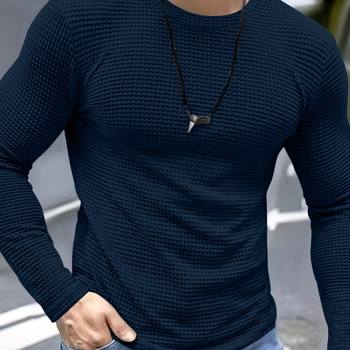 Frederick | Textured Waffle-Knit Long Sleeve Top in Navy