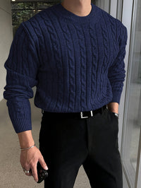 Gareth | Cable-Knit Round Neck Sweater in Navy
